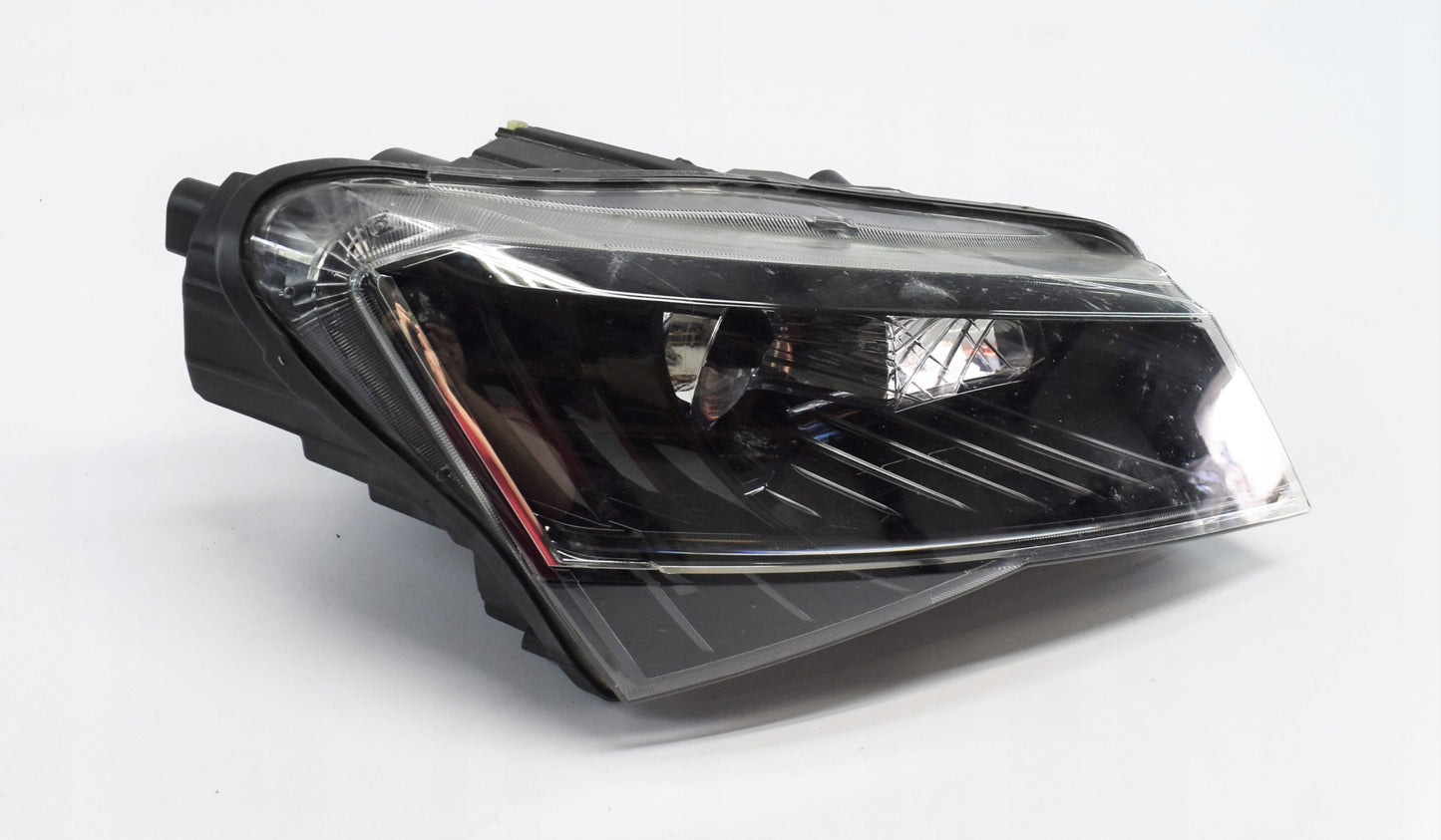 SUPERB III 3V HEADLIGHT RIGHT FRONT EU ORG