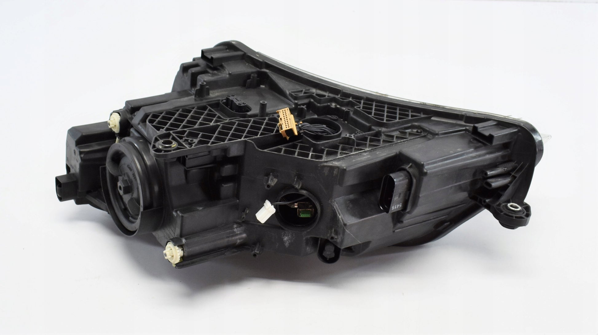 SUPERB III 3V HEADLIGHT RIGHT FRONT EU ORG