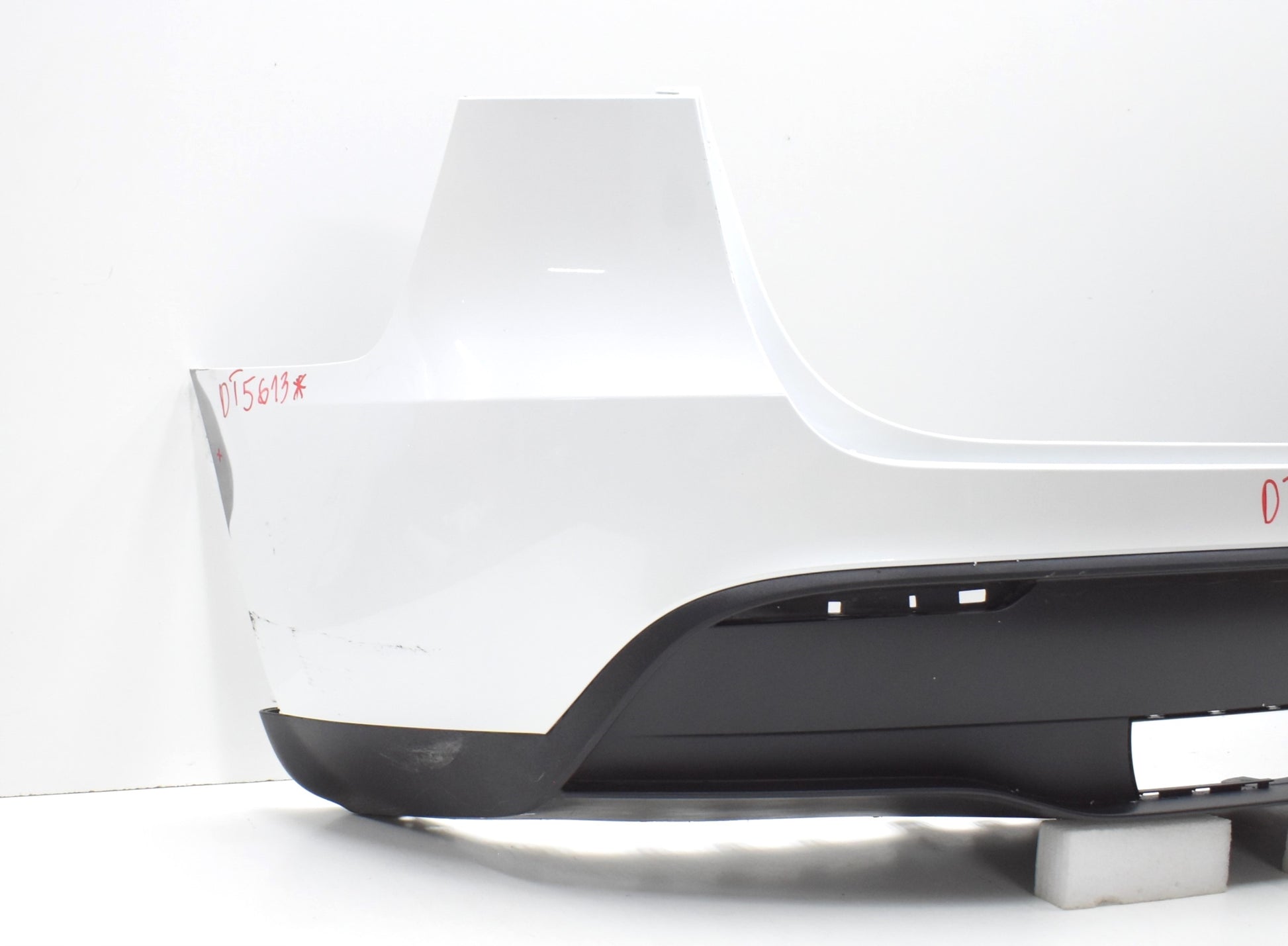 TESLA MODEL Y REAR BUMPER ORG + BOTTOM
