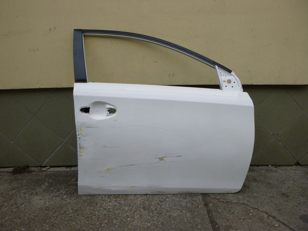TOYOTA AURIS II 2 12- 2012 Front Right Door