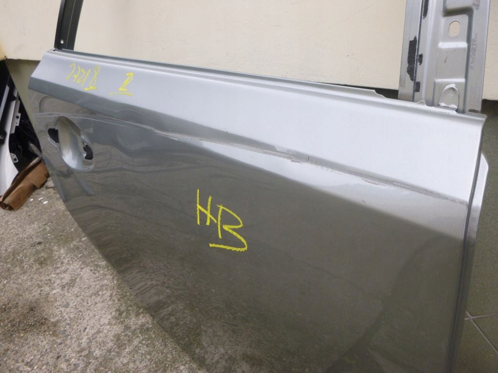 TOYOTA AURIS II HB 12- Right Rear Door