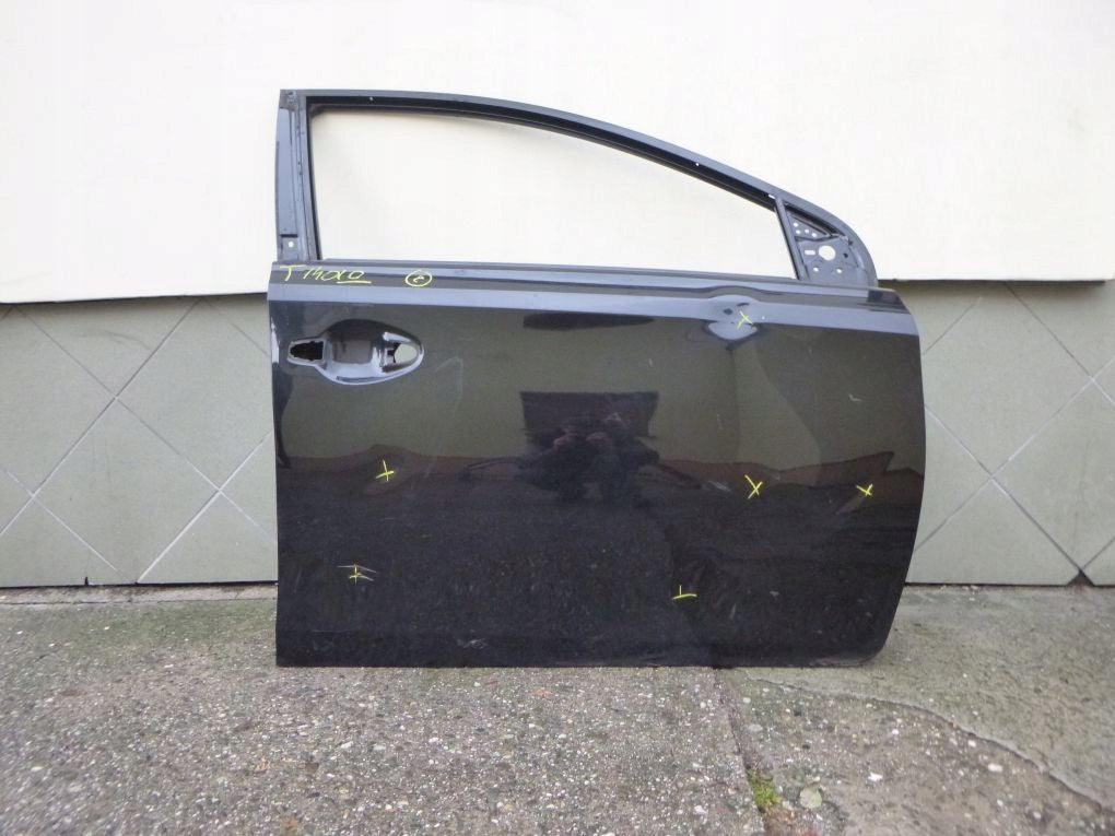 TOYOTA AVENSIS III T27 08- Front Right Door