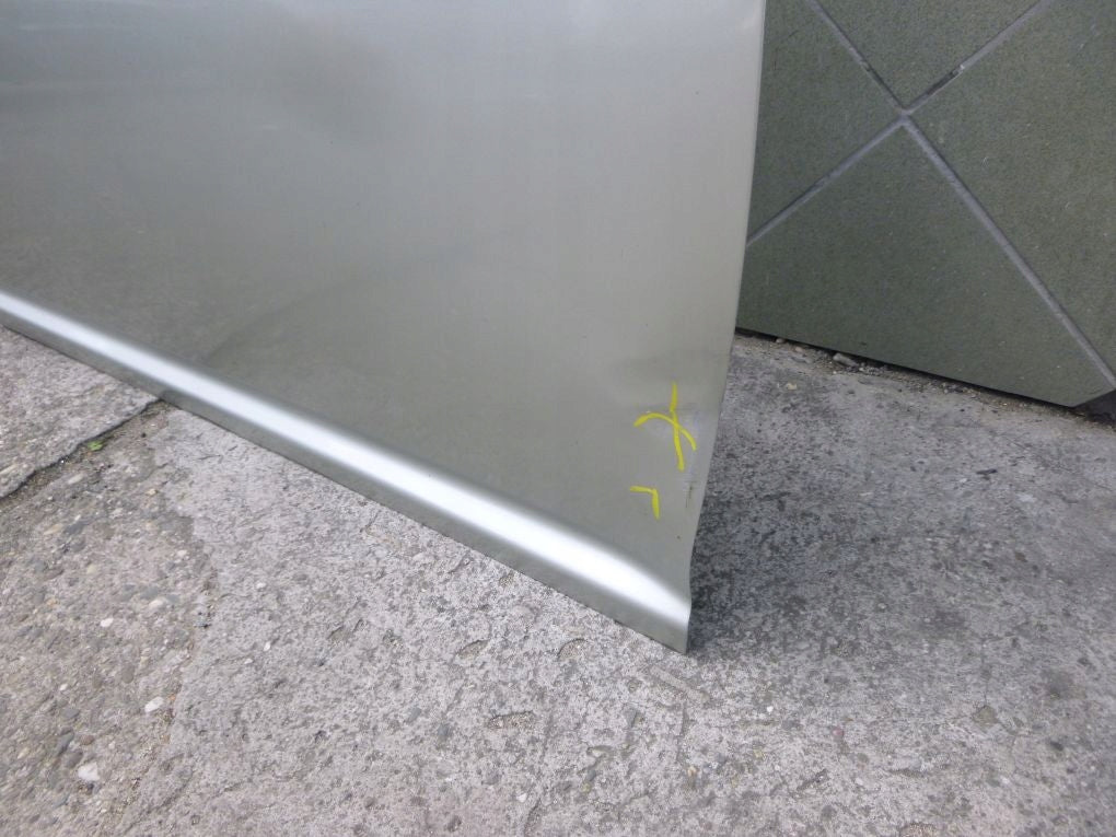 TOYOTA AVENSIS T25 II 02- Front Right Door