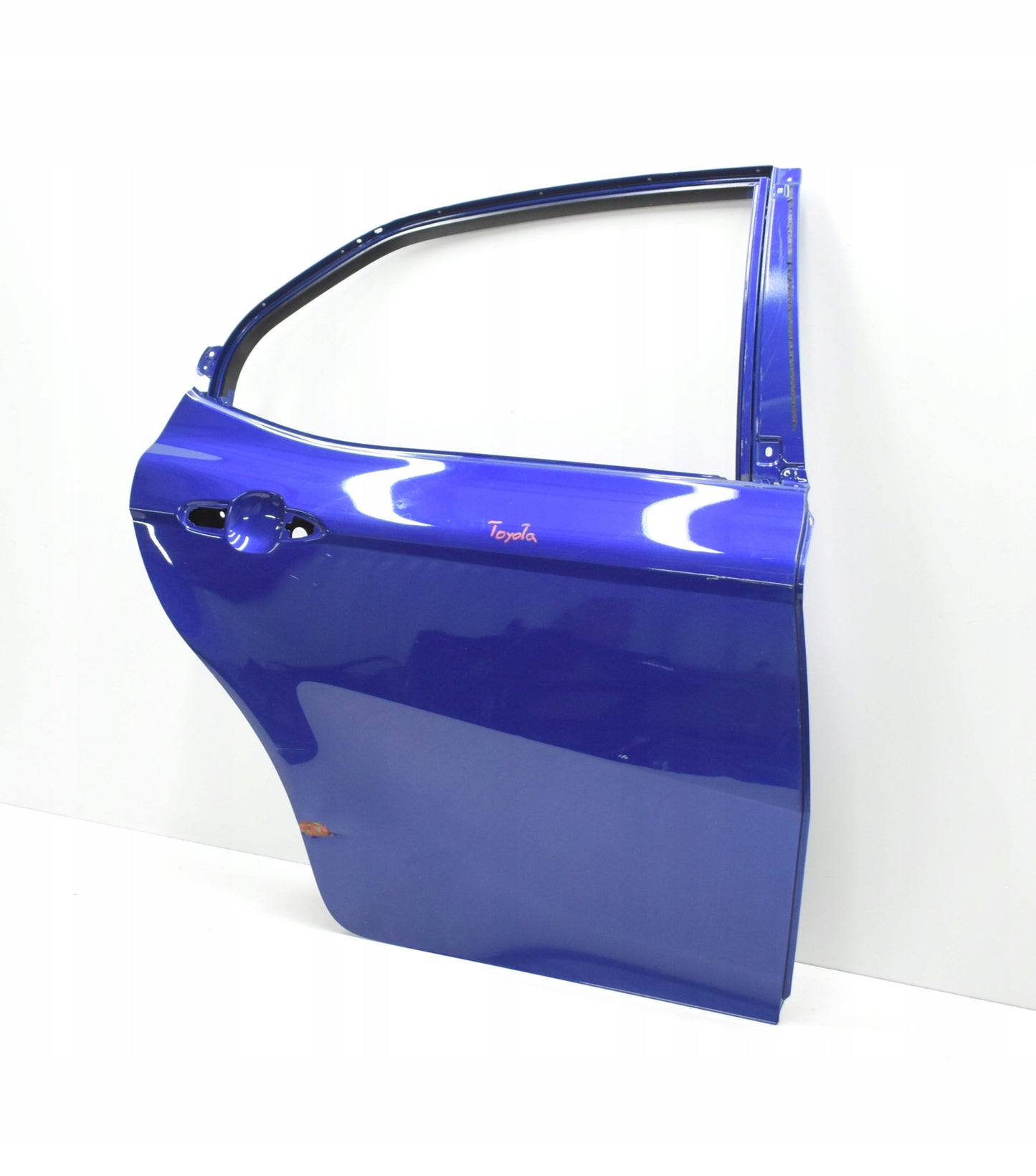 TOYOTA CAMRY VIII 8 DOOR RIGHT REAR GENUINE