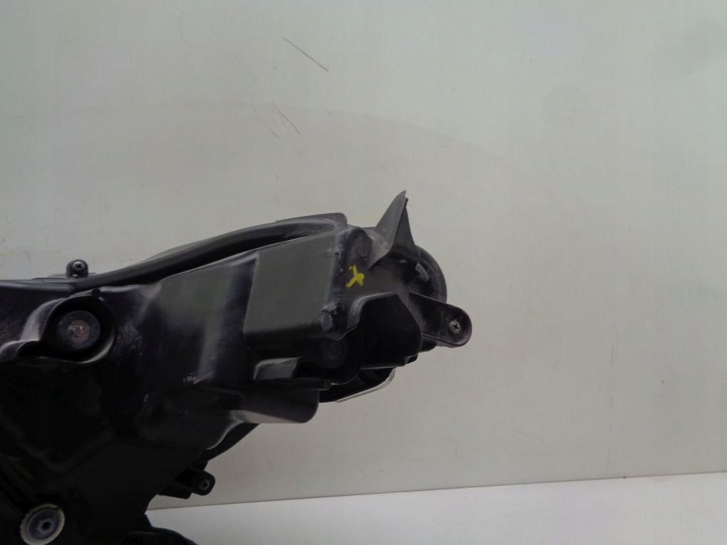 TOYOTA YARIS 4 IV P21 FULL LED 20- RIGHT HEADLIGHT