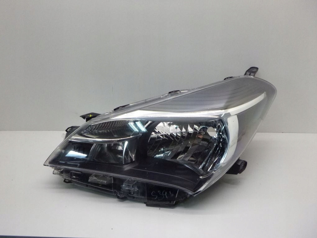 TOYOTA YARIS III LIFT 13- LEFT HEADLIGHT
