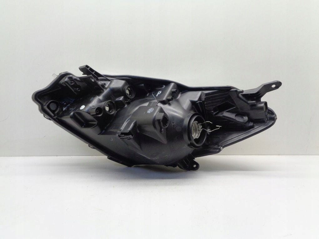 TOYOTA YARIS III LIFT 13- Right Headlight