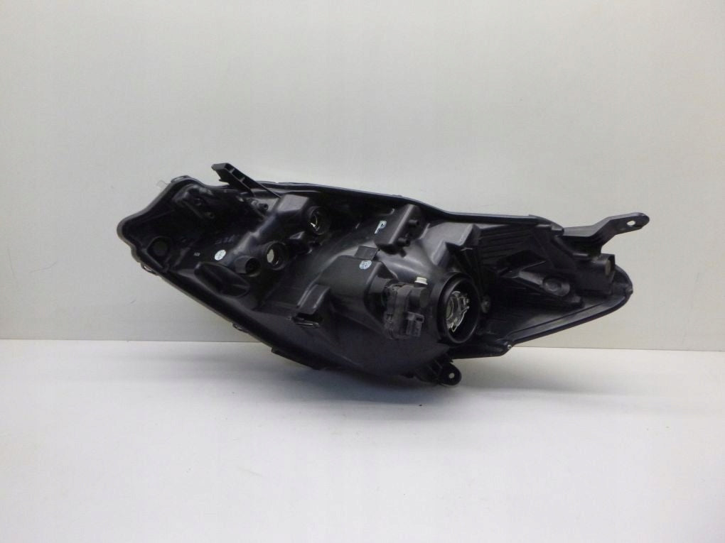 TOYOTA YARIS III LIFT 13- Right Headlight