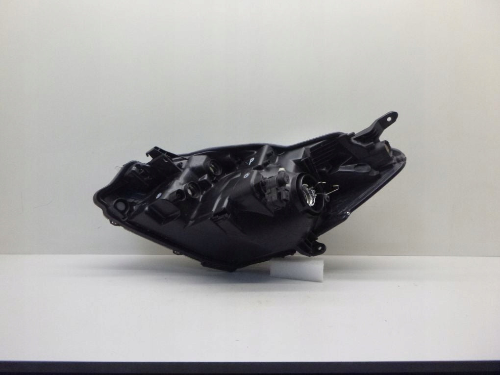 TOYOTA YARIS III LIFT 13- Right Headlight