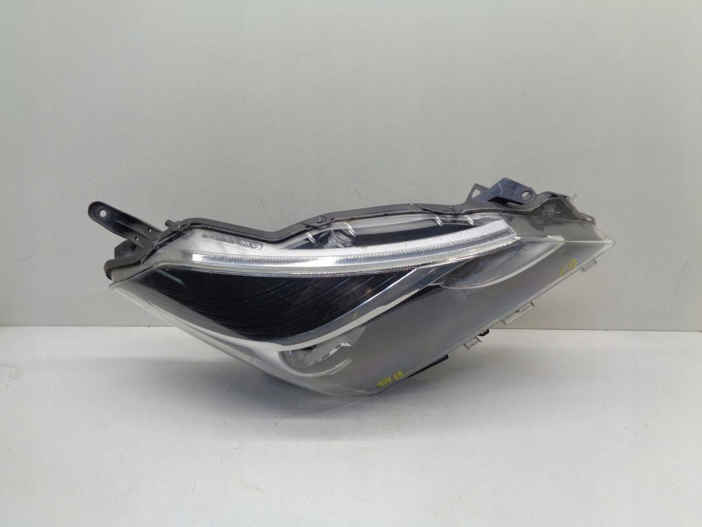 TOYOTA YARIS III LIFT 13- Right Headlight