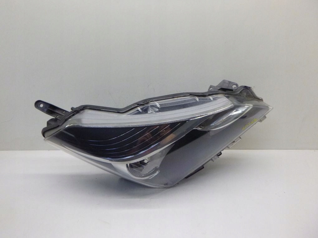 TOYOTA YARIS III LIFT 13- Right Headlight