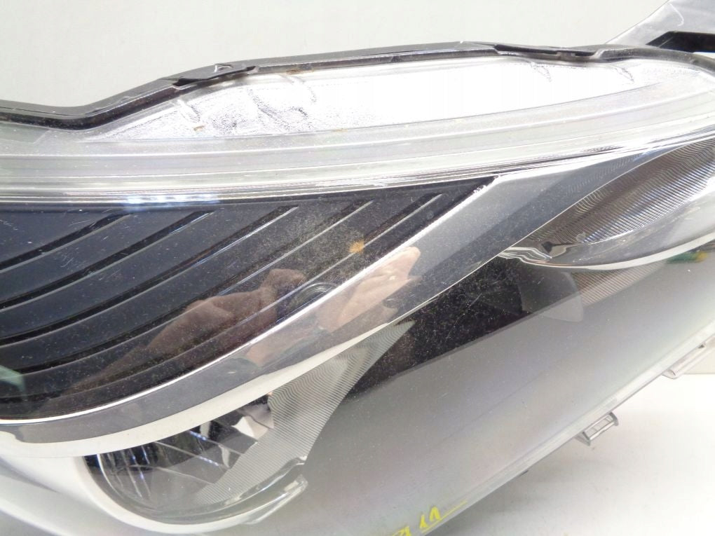 TOYOTA YARIS III LIFT 13- Right Headlight