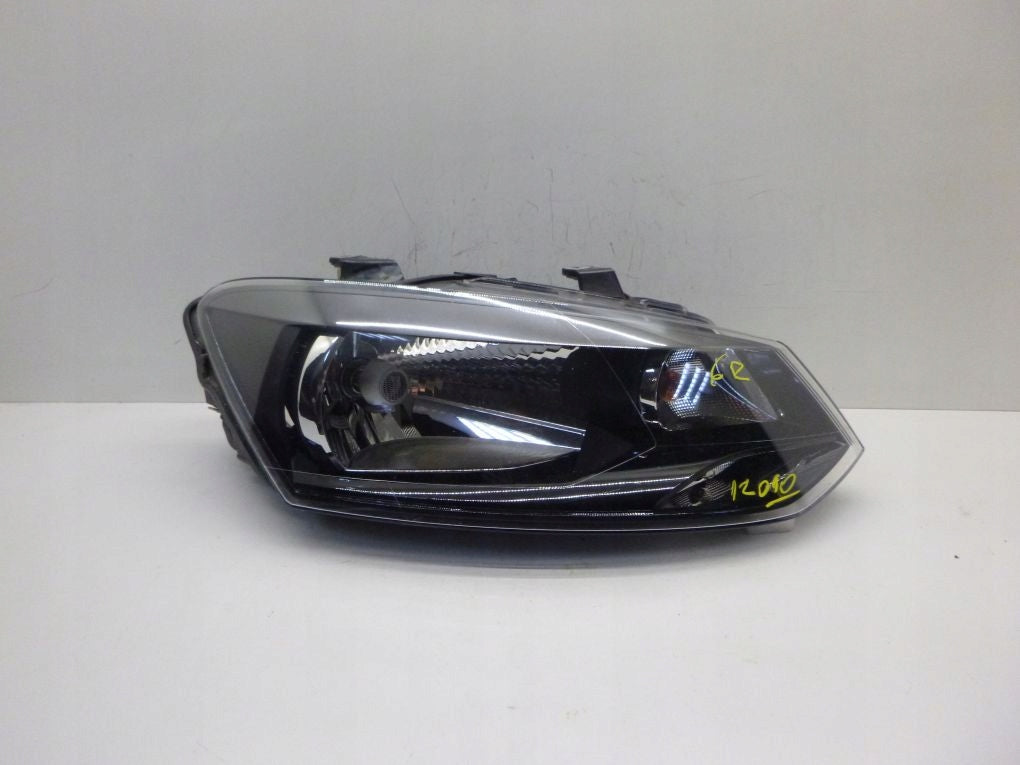 VOLKSWAGEN VW POLO 6R0 6R1 08 RIGHT HEADLIGHT