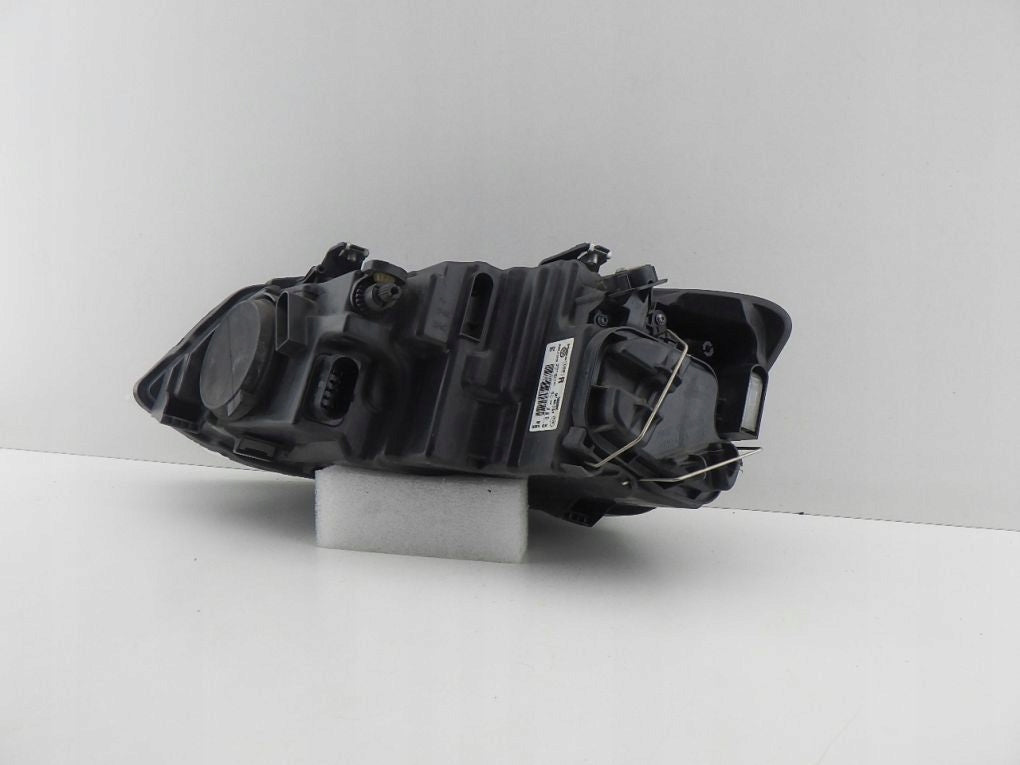 VOLKSWAGEN VW POLO 6R0 6R1 08- Right Headlight