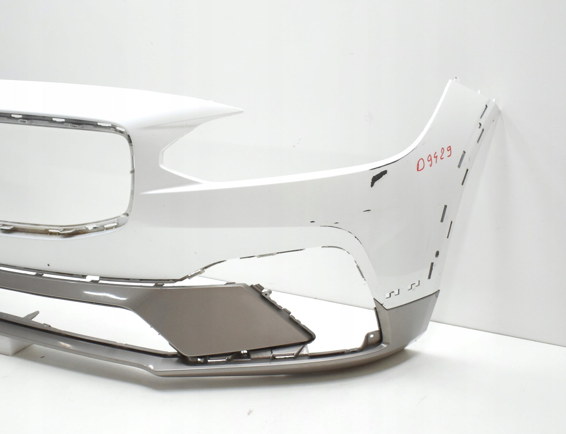 VOLVO S90 V90 LIFT R DESIGN FRONT BUMPER ORG