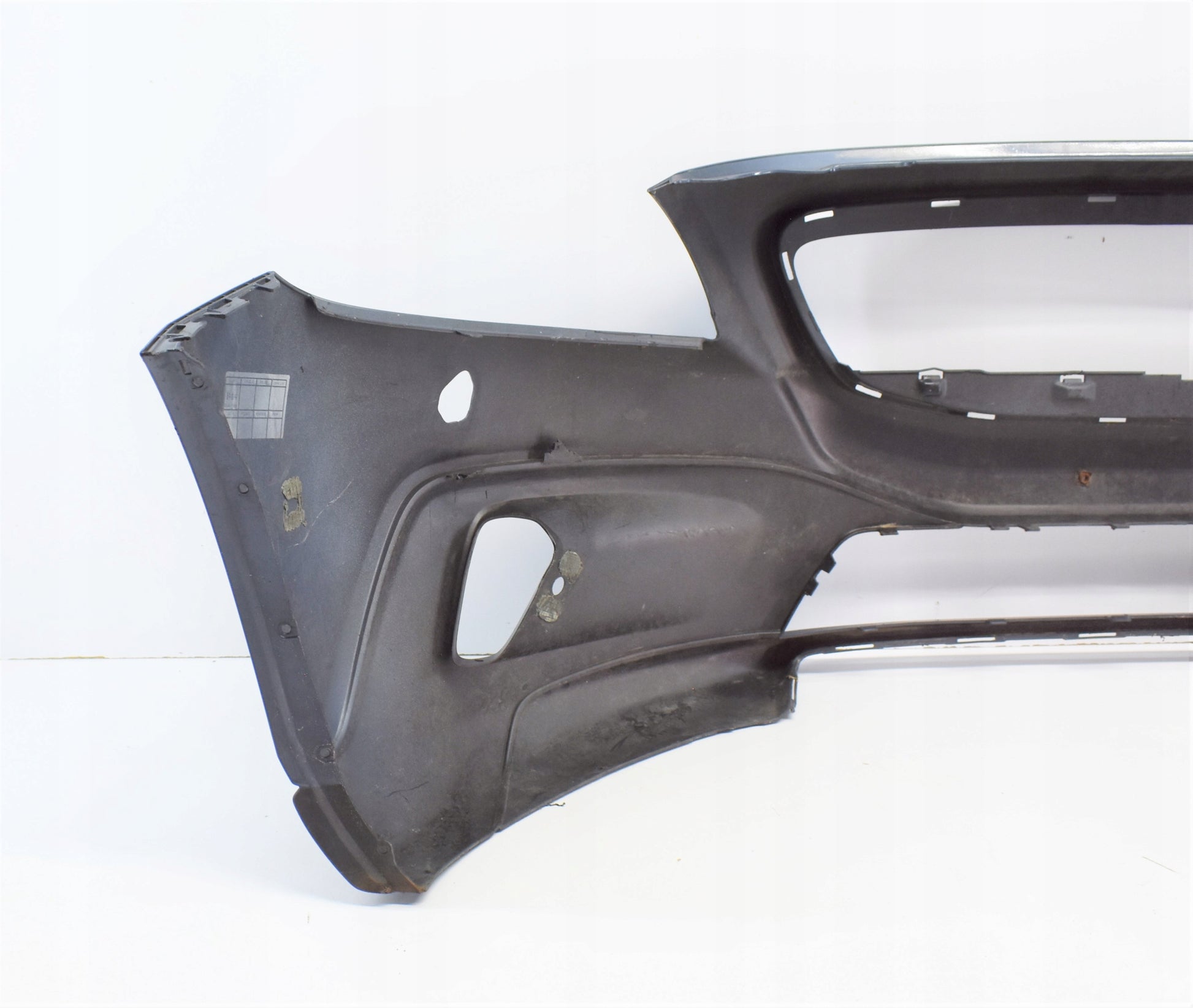 VOLVO V40 CROSS COUNTRY FRONT BUMPER SUPER CONDITION