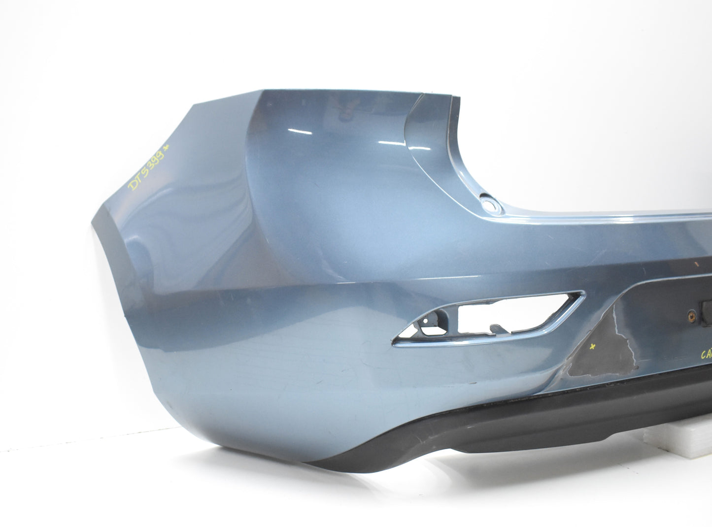 VOLVO V40 II REAR BUMPER + LOWER SECTION ORG