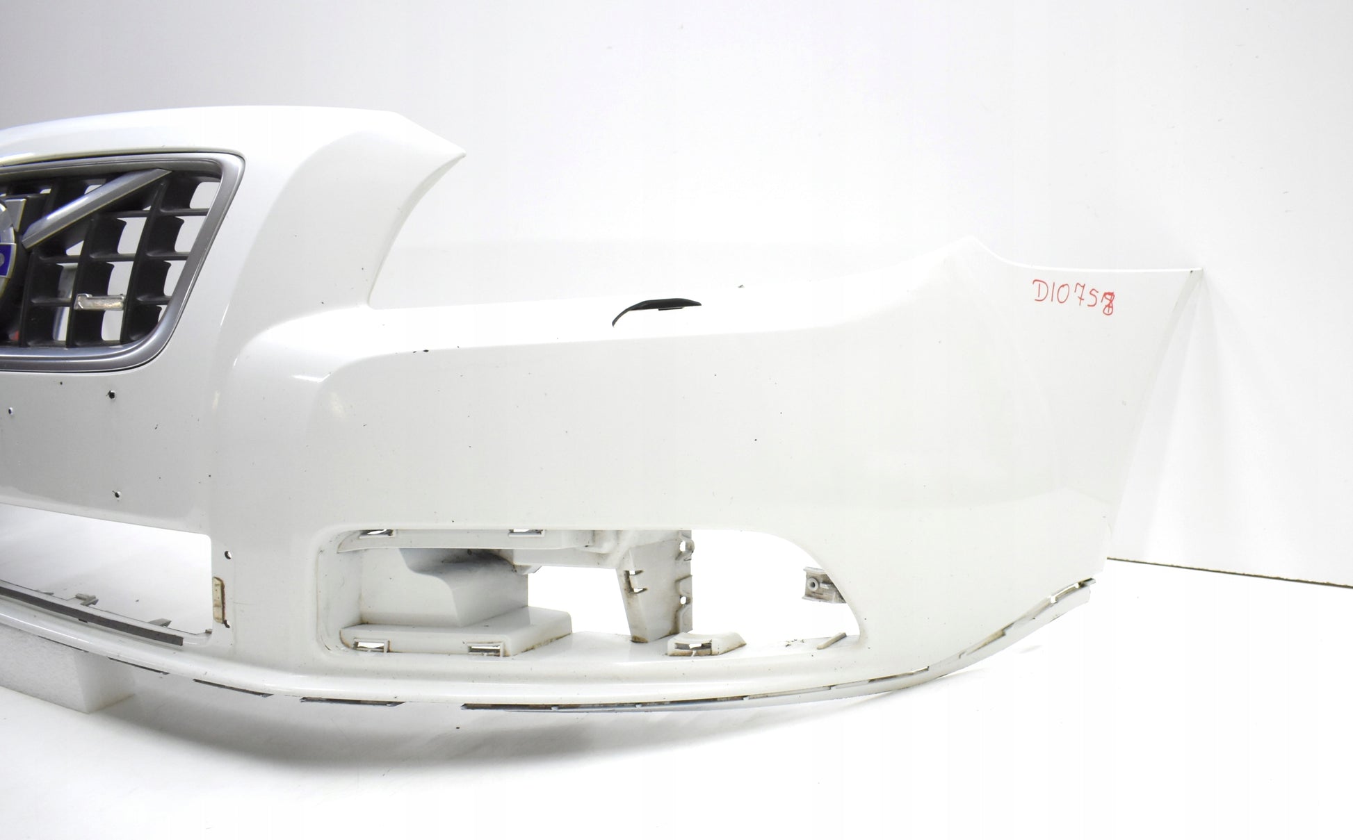 VOLVO V70 III R DESIGN FRONT BUMPER ORG