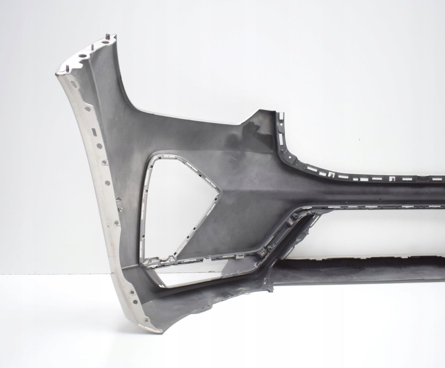 VOLVO XC60 II LIFT R DESIGN FRONT BUMPER ORIGINAL + GRILLE