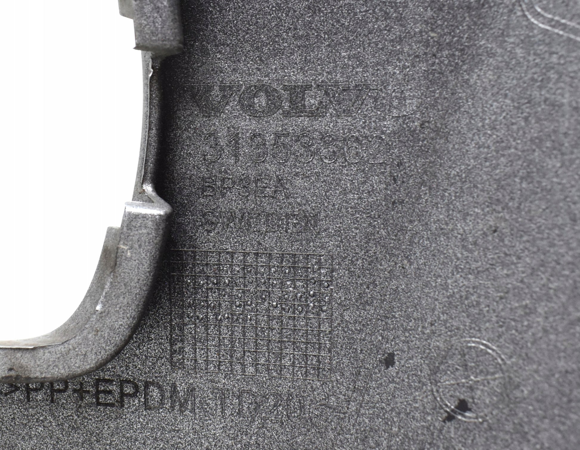 VOLVO XC90 II R DESIGN FRONT BUMPER ORG