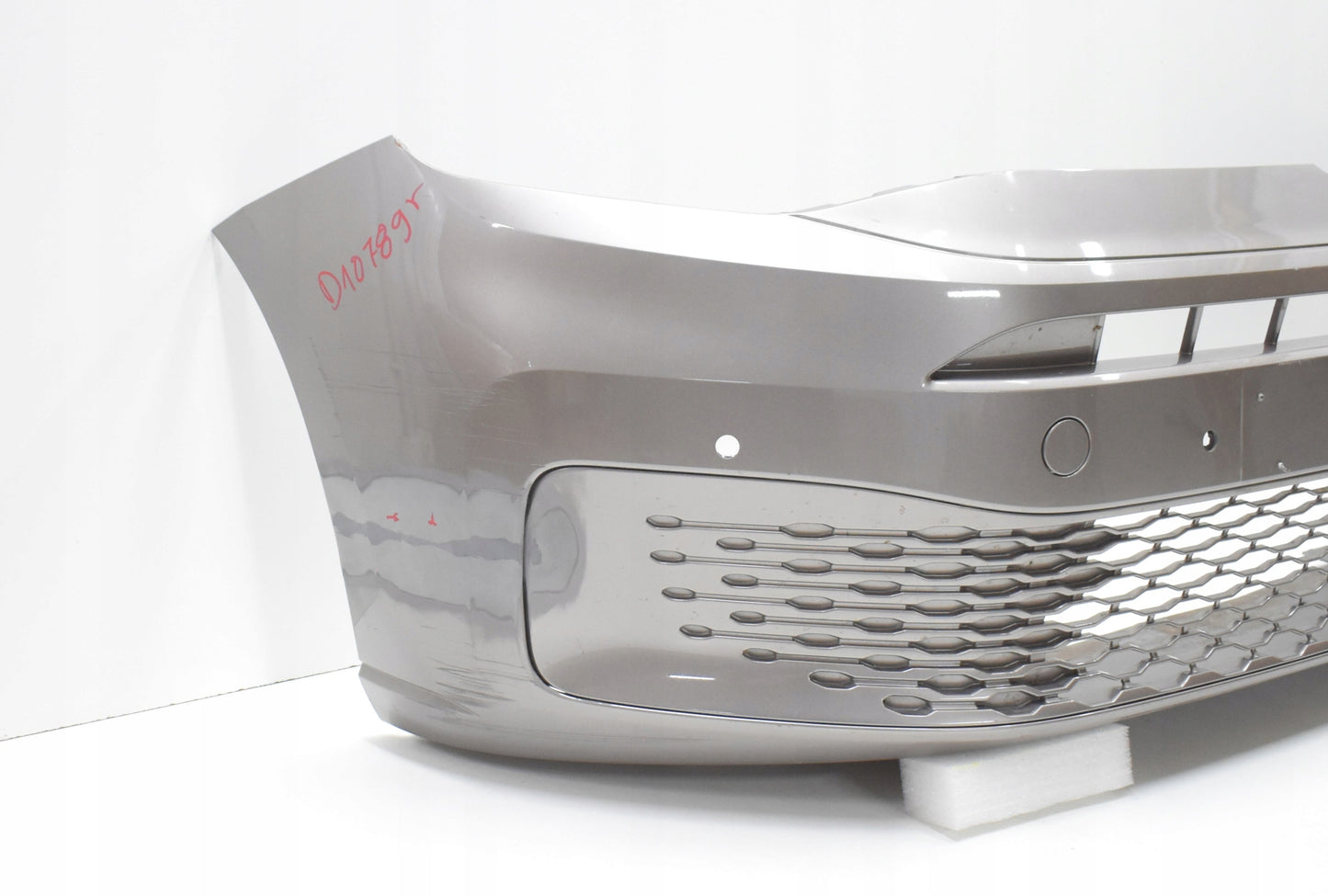 VW CADDY 2K7 FRONT BUMPER ORG