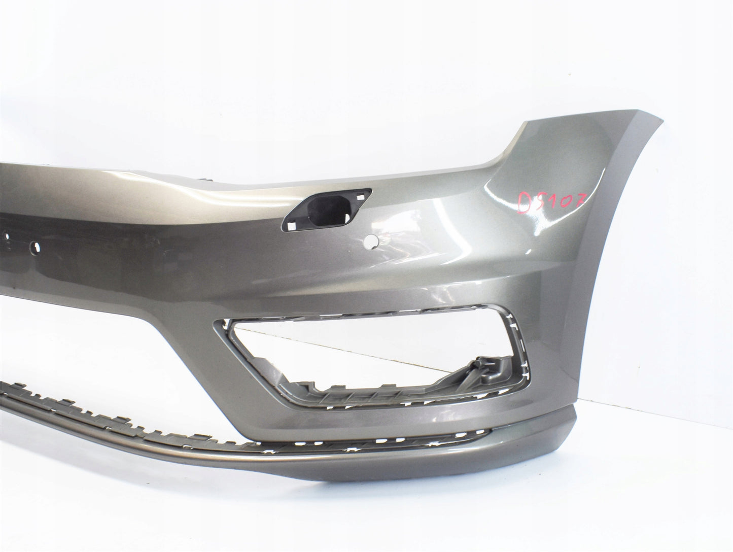 VW Golf R Line 5G0 Front Bumper - Excellent Original Condition