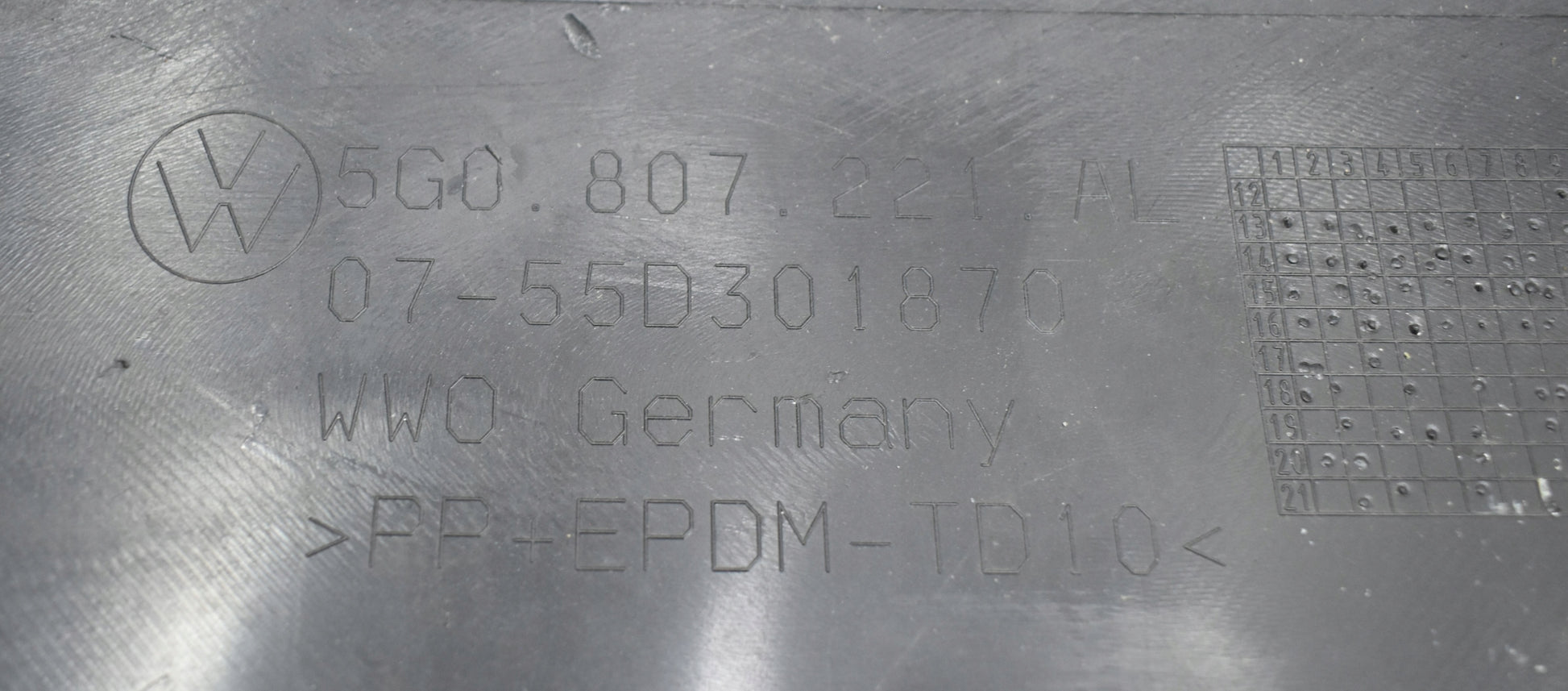 VW GOLF VII R LINE 5G0 FRONT BUMPER ORG