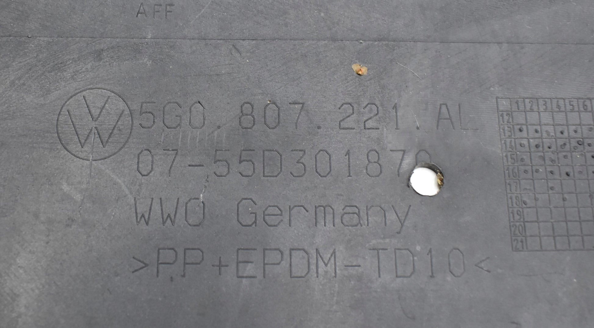 VW GOLF VII R LINE 5G0 FRONT BUMPER ORG