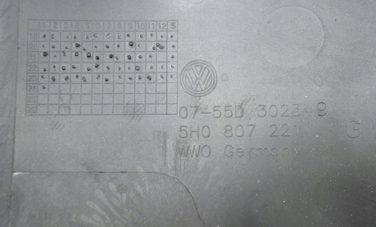 VW GOLF VIII 5H0 R-LINE FRONT BUMPER ORG