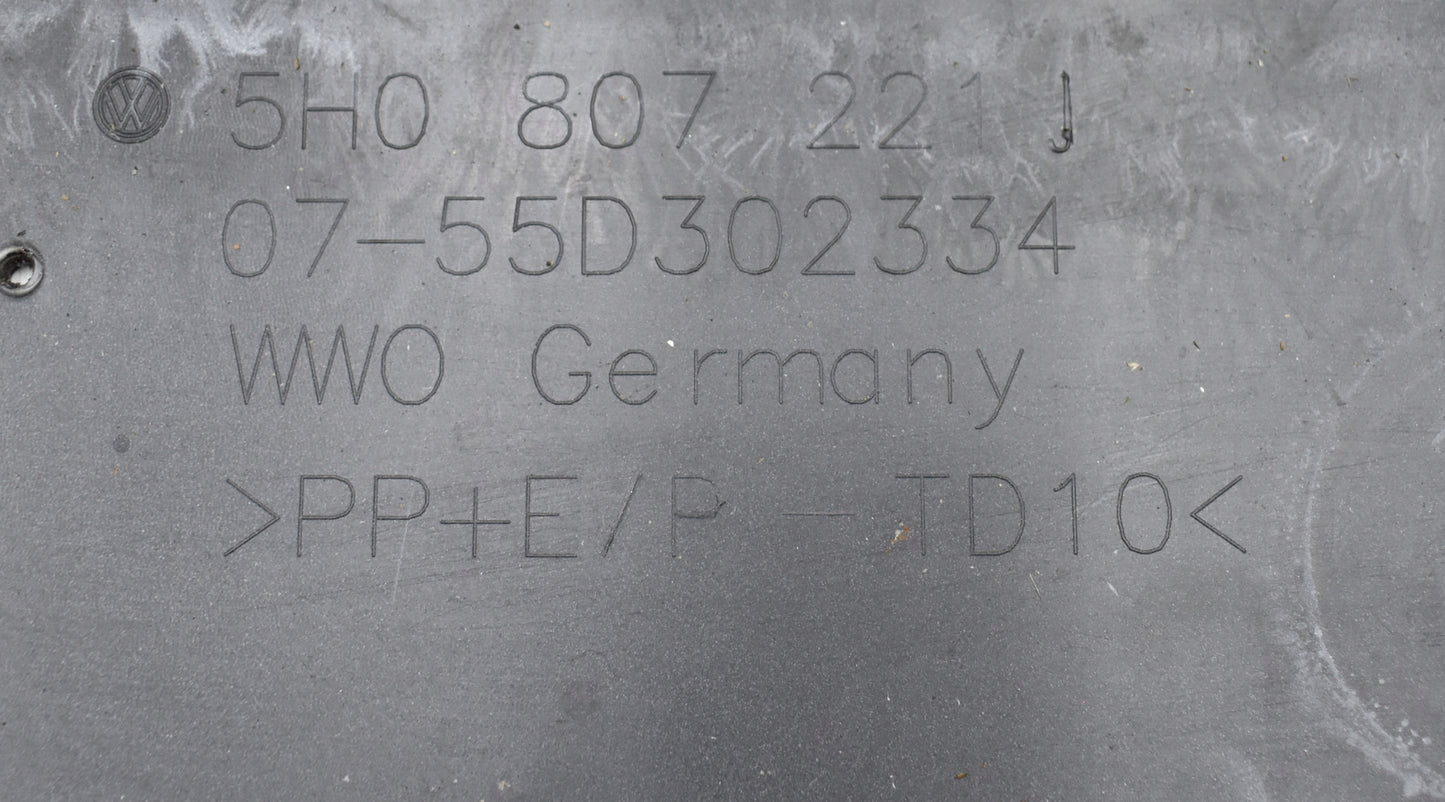 VW GOLF VIII 5H0 FRONT BUMPER ORG