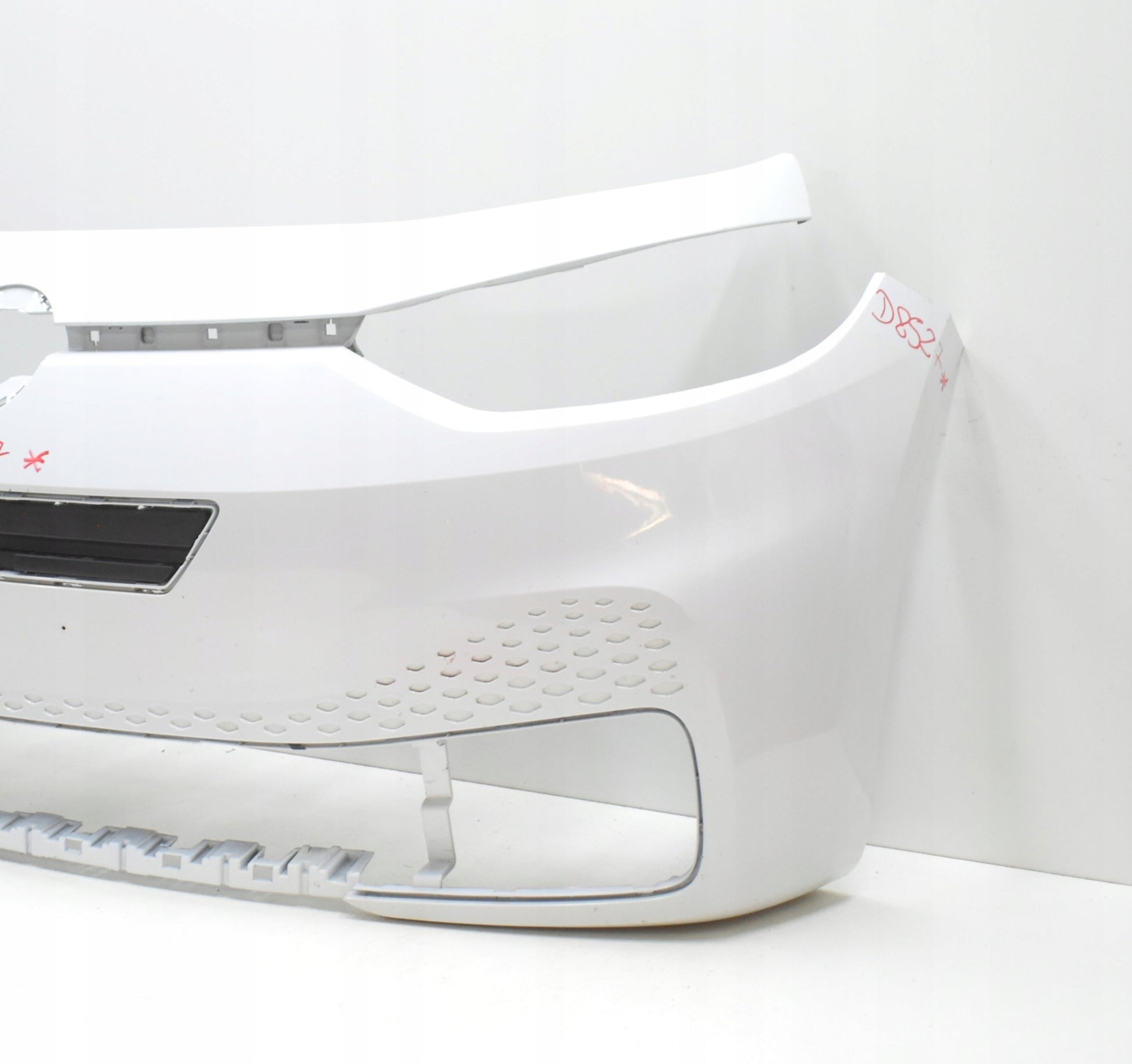 VW ID3 ID.3 10A FRONT BUMPER ORG