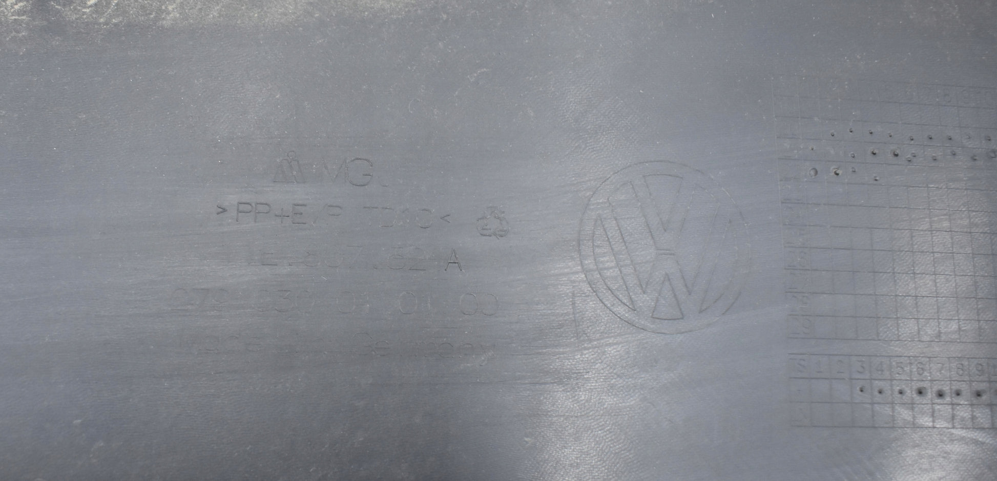 VW ID4 ID.4 11A REAR BUMPER ORG