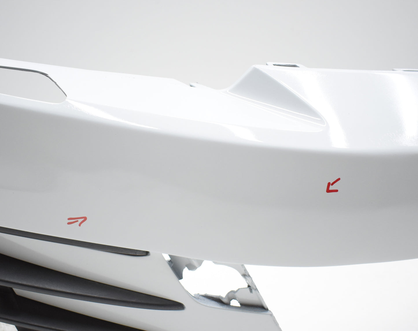 VW SCIROCCO 1K8 FRONT BUMPER ORG + GRILLE