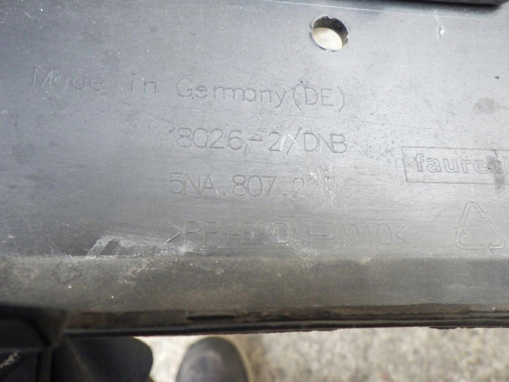 VW TIGUAN 5NA 16- Front Bumper