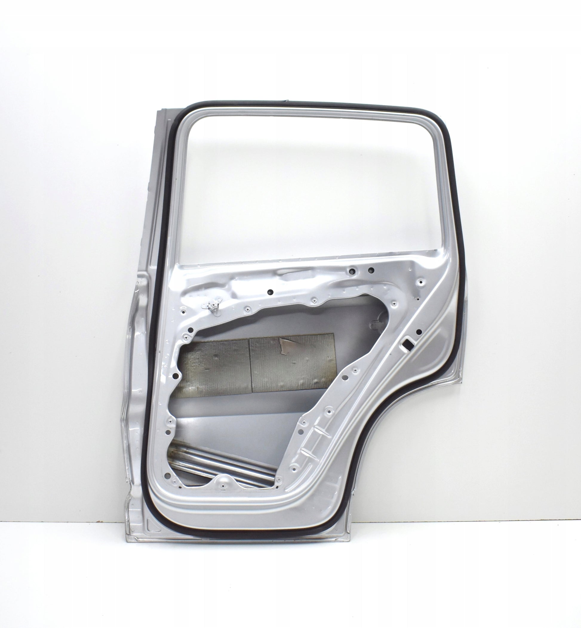 VW TIGUAN I 5N0 Right Rear Door OEM