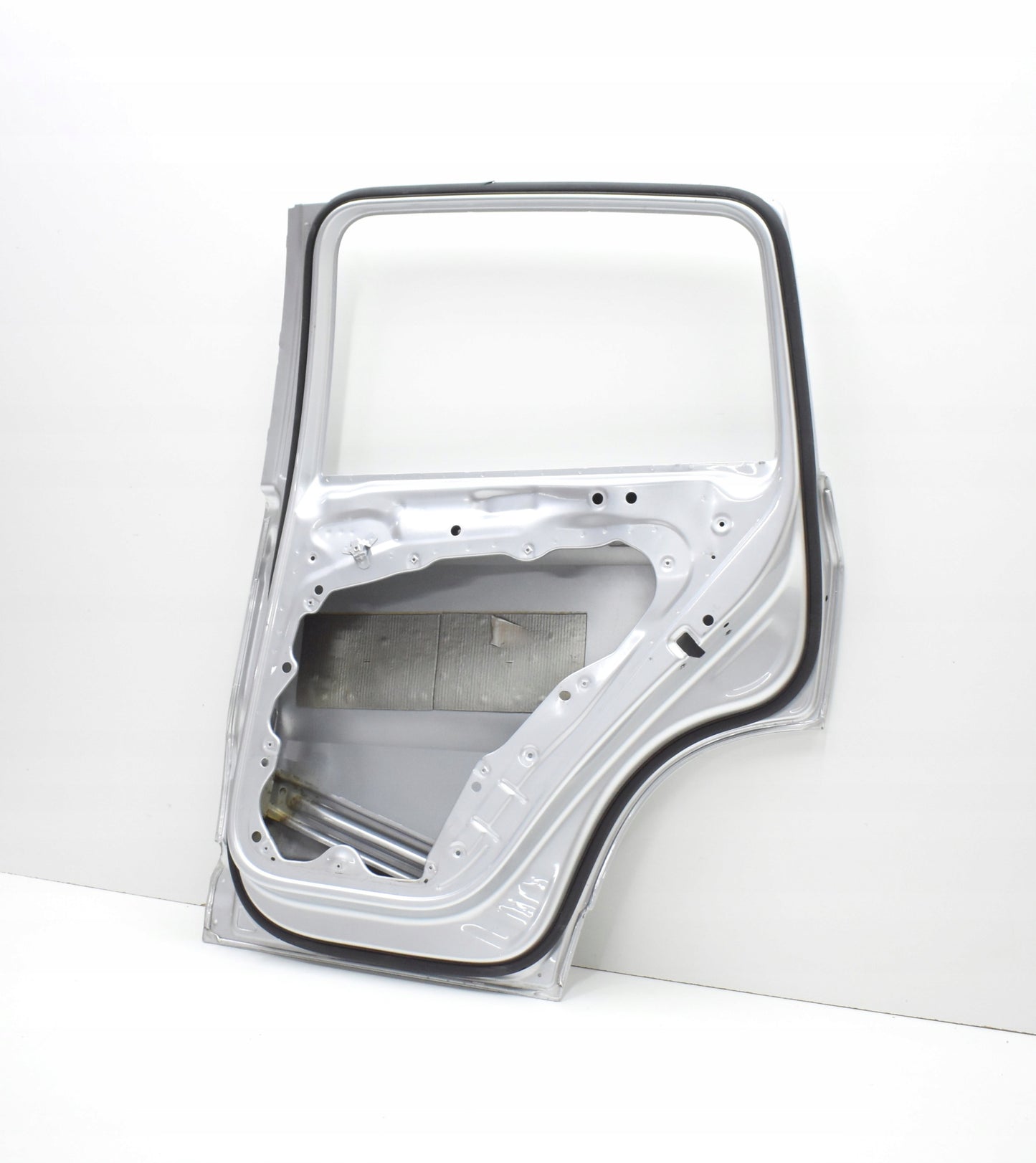 VW TIGUAN I 5N0 Right Rear Door OEM