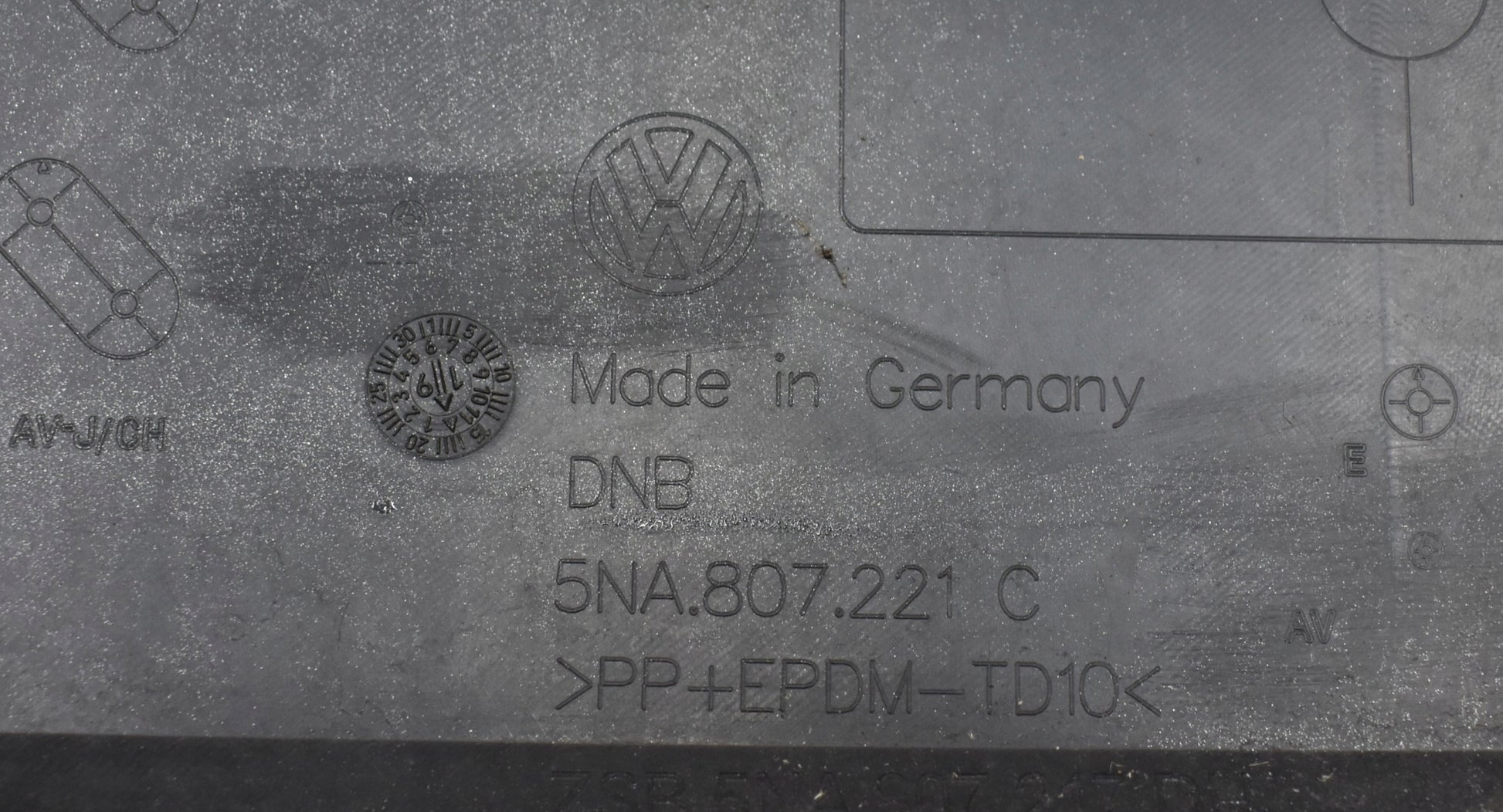 VW TIGUAN II 5NA Facelift Front Bumper OEM