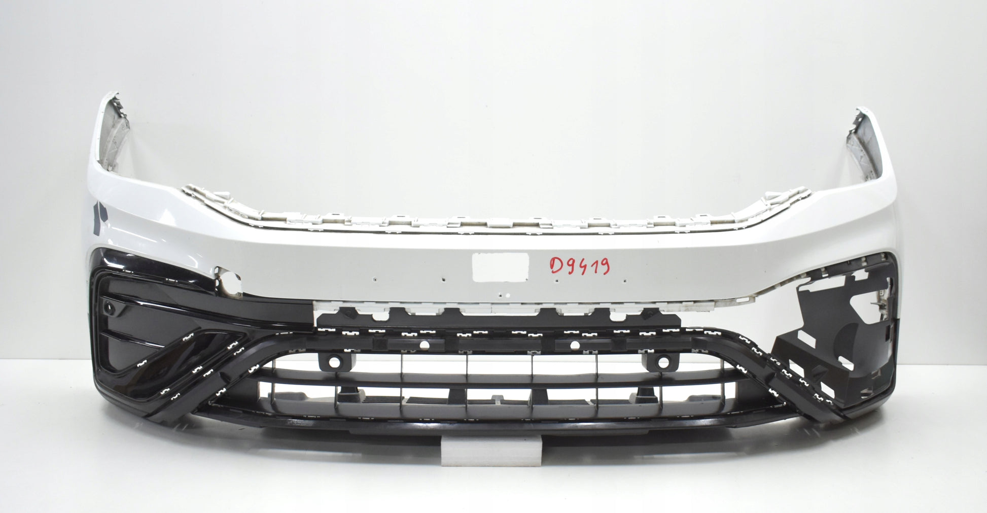 VW TIGUAN II LIFT 5NA R LINE FRONT BUMPER ORG