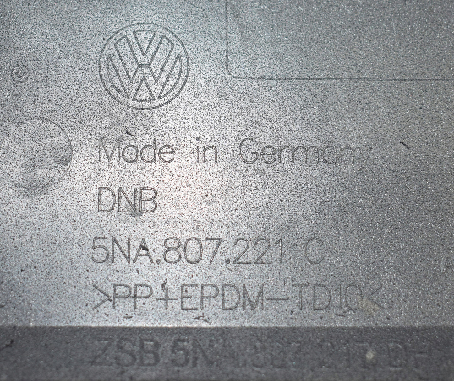 VW TIGUAN II LIFT 5NA FRONT BUMPER ORIGINAL