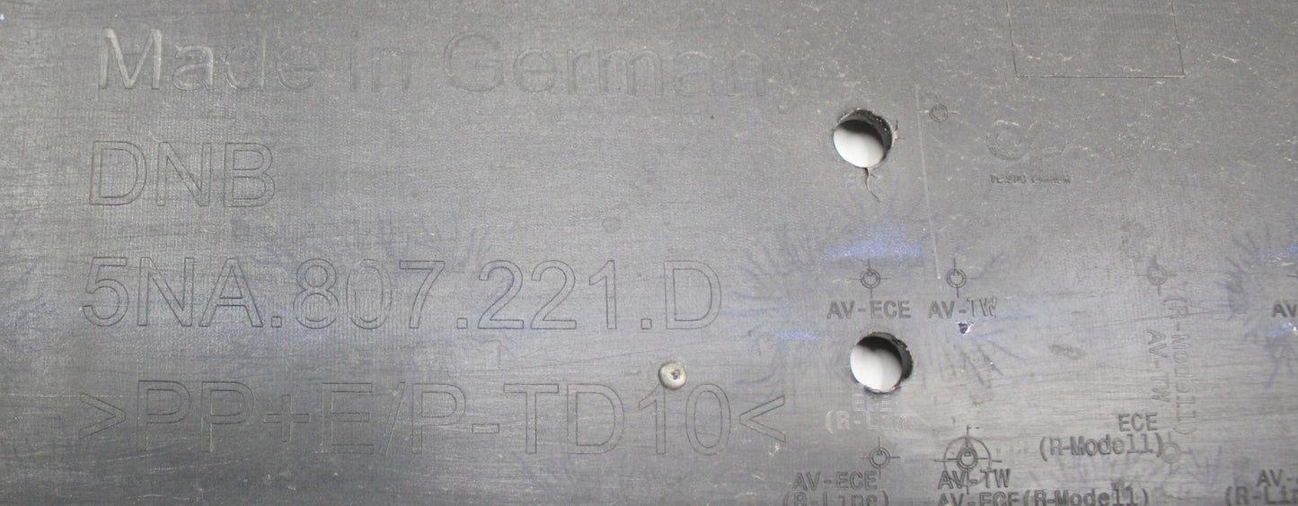 VW TIGUAN II LIFT R LINE 5NA FRONT BUMPER ORG + GRILLE