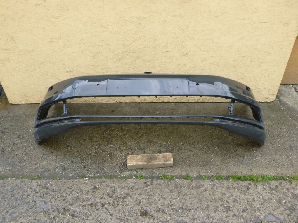 VW TOURAN 5TA 15- Front Bumper