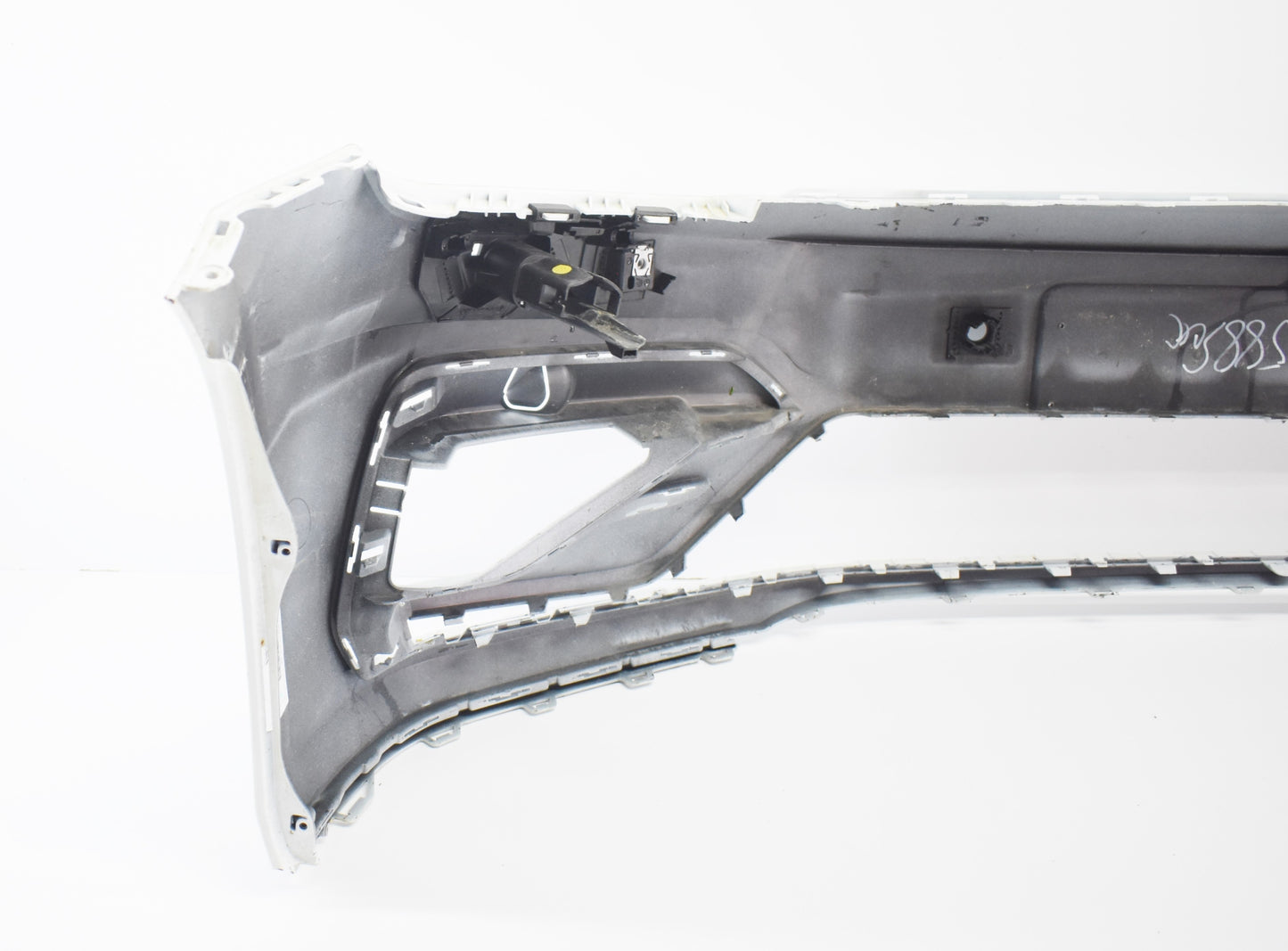 VW TOURAN 5TA R LINE FRONT BUMPER SUPER ORIGINAL CONDITION