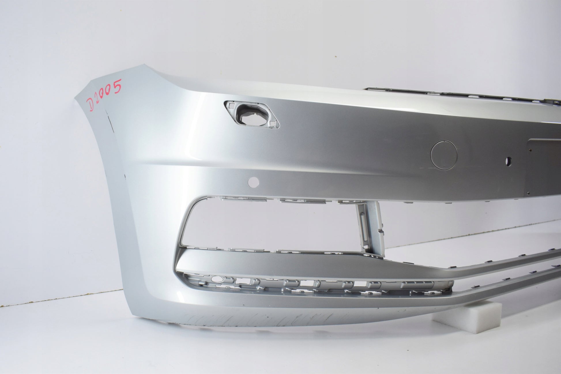 VW TOURAN 5TA FRONT BUMPER FRONT FRONT GENUINE