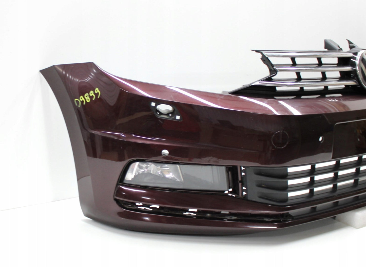 VW Touran II 5TA Front Bumper OEM + Grille + Vents