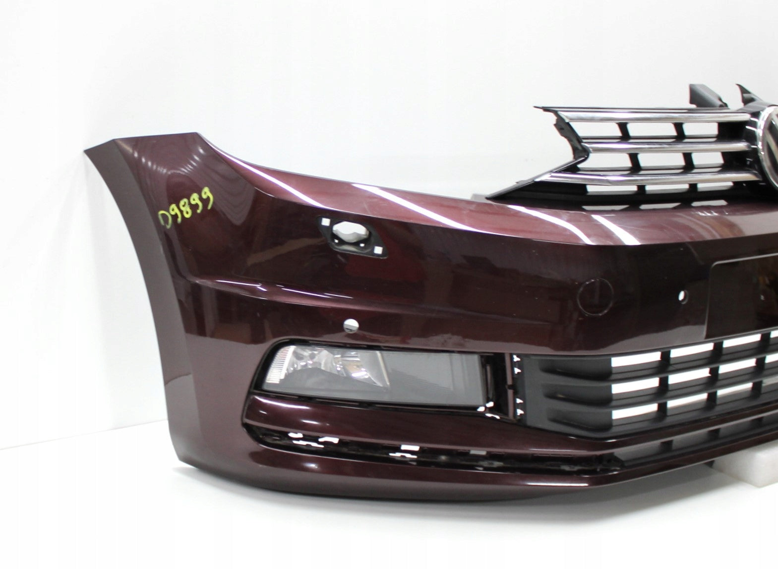 VW Touran II 5TA Front Bumper OEM + Grille + Vents