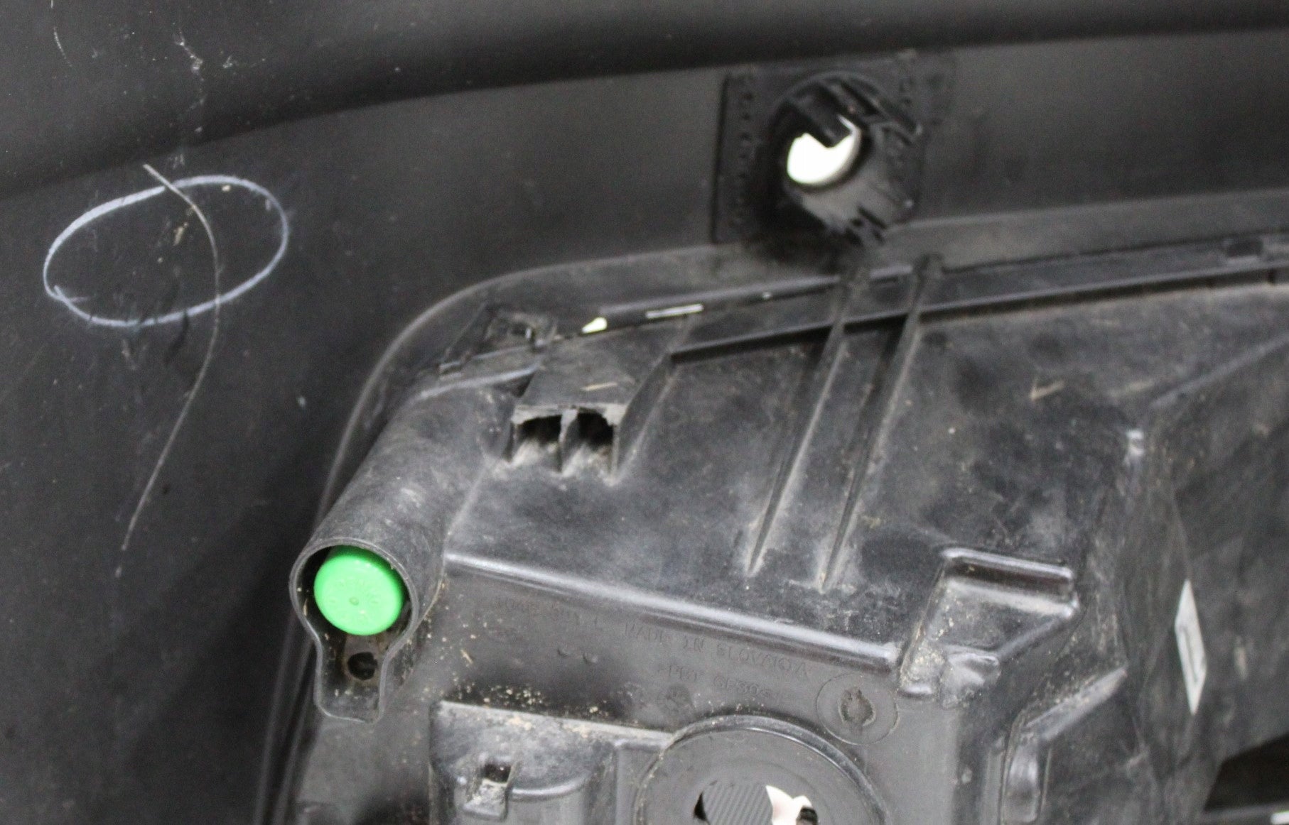 VW Touran II 5TA Front Bumper OEM + Grille + Vents