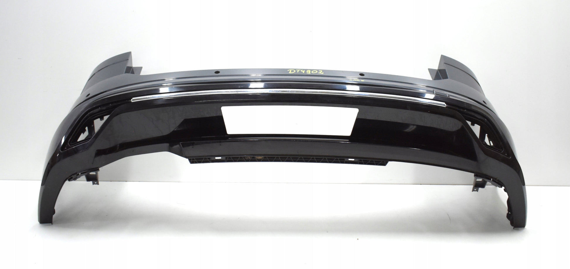 VW TOURAN III 5TA R LINE REAR BUMPER ORG + BOTTOM