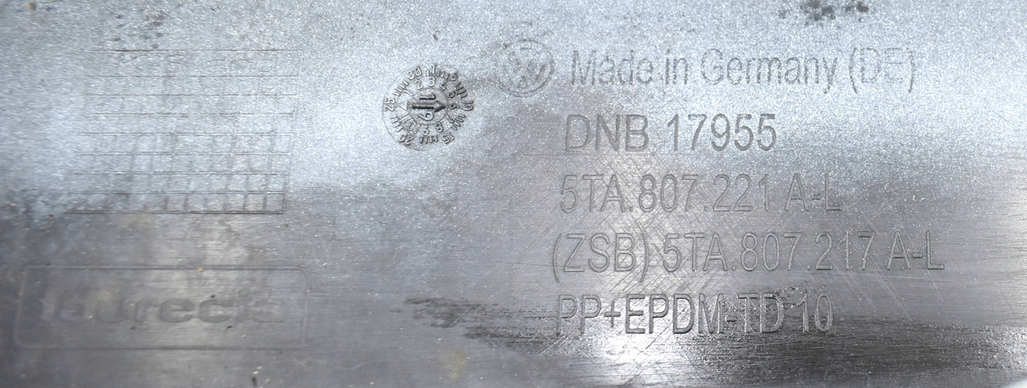 VW TOURAN III 5TA FRONT BUMPER ORG