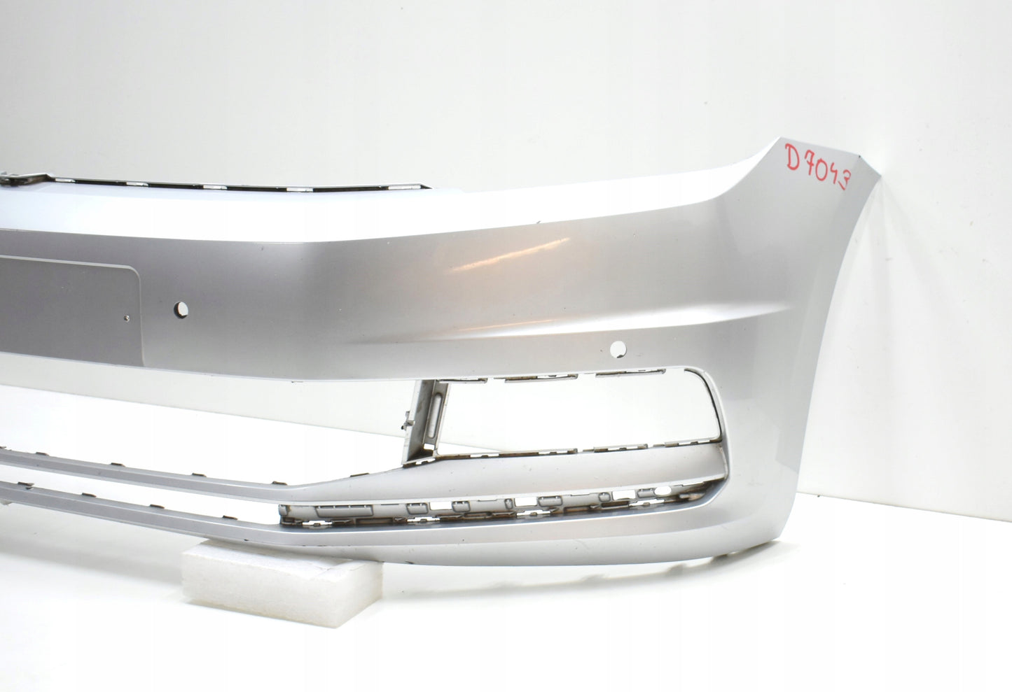 VW TOURAN III 5TA FRONT BUMPER ORG