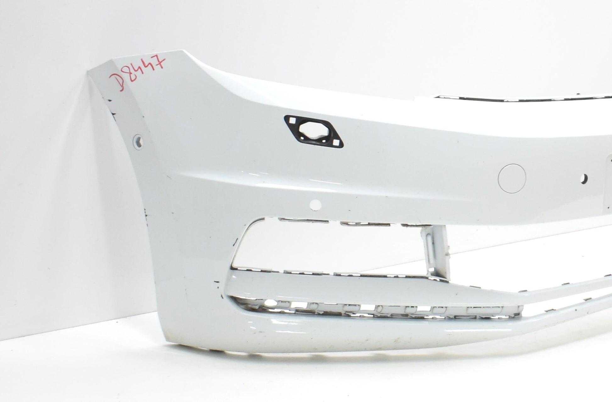 VW TOURAN III 5TA FRONT BUMPER ORG